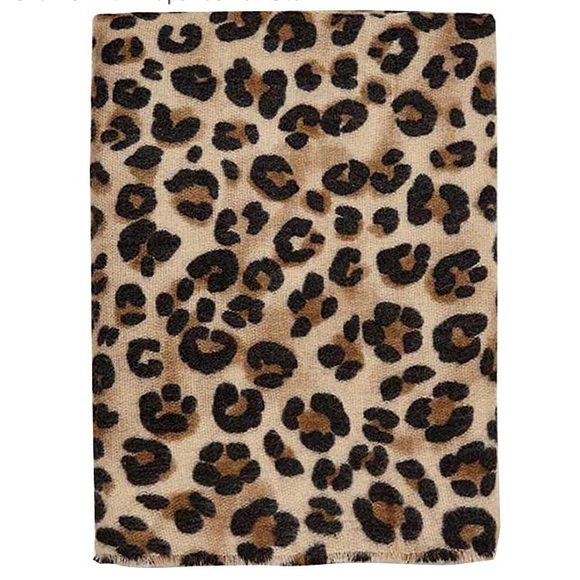 ‘PEGGY’ Leopard Print Blanket Scarf - Picture 4 of 5